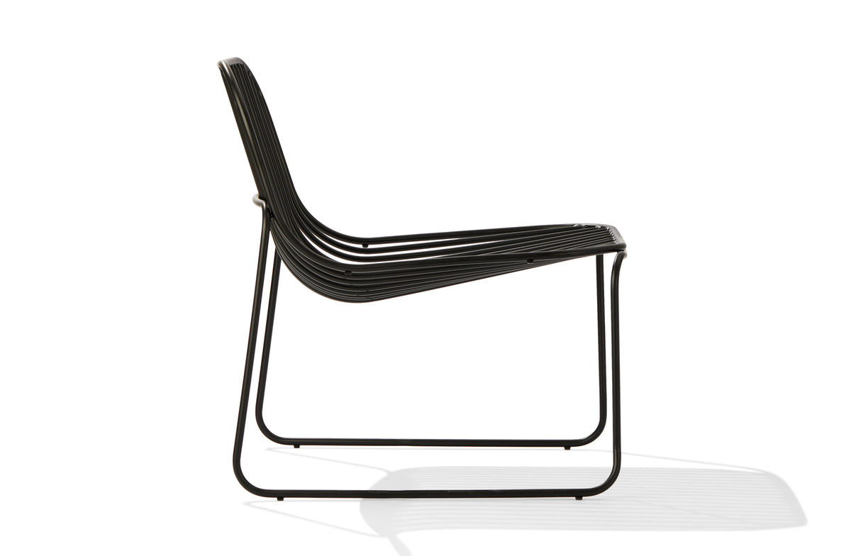 Tate Lounge Chair - Blackest Image 2